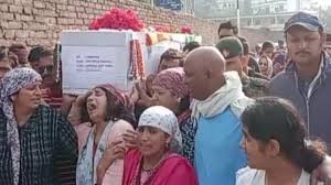 चंपावत: सैन्य सम्मान के साथ हुआ हवलदार केडी जोशी का अंतिम संस्कार, हजारों लोगों ने नम आंखों से दी विदाई 
